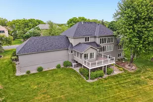 10215 Bluff Rd, Eden Prairie, MN 55347 - Photo 89