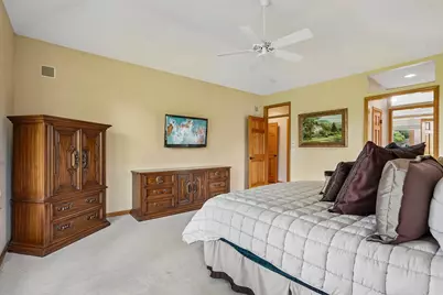 10215 Bluff Road, Eden Prairie, MN 55347 - Photo 39