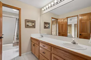 10215 Bluff Rd, Eden Prairie, MN 55347 - Photo 59