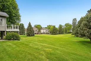 10215 Bluff Rd, Eden Prairie, MN 55347 - Photo 71