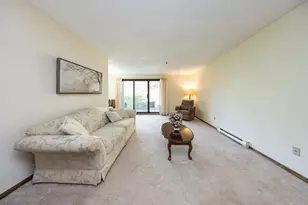 723 Larpenteur Ave E, Maplewood, MN 55117 - Photo 3