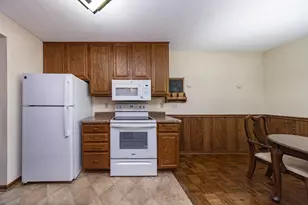 723 Larpenteur Ave E, Maplewood, MN 55117 - Photo 9