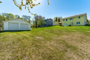 326 W Gustavus Ave, Fergus Falls, MN 56537 - Photo 3