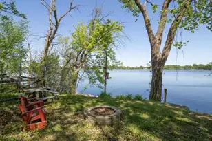 527 Marian St, Waterville, MN 56096 - Photo 3