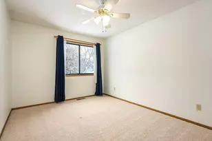 7630 13th St N, Oakdale, MN 55128 - Photo 7