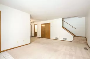 7630 13th St N, Oakdale, MN 55128 - Photo 5