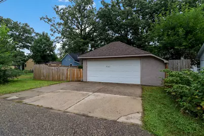 221 3rd Avenue NE, Saint Cloud, MN 56304 - Photo 9