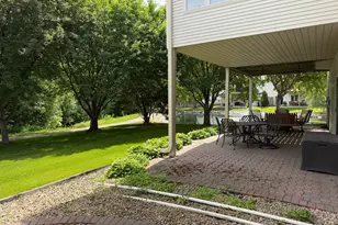 4162 N Black Oaks Ln N, Plymouth, MN 55446 - Photo 35