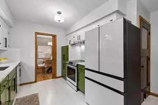 6216 Chowen Ave S, Edina, MN 55410 - Photo 9