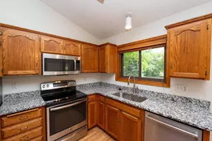 1449 Aretz Ct, Victoria, MN 55386 - Photo 7
