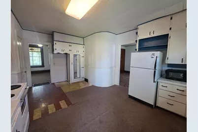 844 S 1st Avenue, Gibbon, MN 55335 - Photo 5
