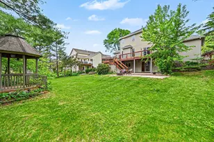 1452 Golf View Dr, River Falls, WI 54022 - Photo 33