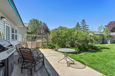 8441 Idaho Avenue N, Brooklyn Park, MN 55445 - Photo 15
