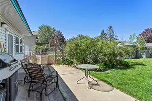 8441 Idaho Ave N, Brooklyn Park, MN 55445 - Photo 15