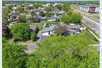 8441 Idaho Avenue N, Brooklyn Park, MN 55445 - Photo 3