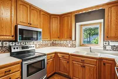 311 Eagle Ridge Circle, Burnsville, MN 55337 - Photo 19