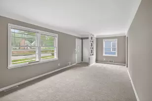 831 Howard St N, Saint Paul, MN 55119 - Photo 5