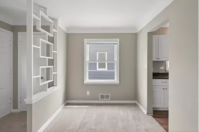 831 Howard Street N, Saint Paul, MN 55119 - Photo 3
