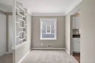 831 Howard St N, Saint Paul, MN 55119 - Photo 3