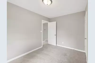 831 Howard Street N, Saint Paul, MN 55119 - Photo 13
