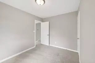 831 Howard St N, Saint Paul, MN 55119 - Photo 13