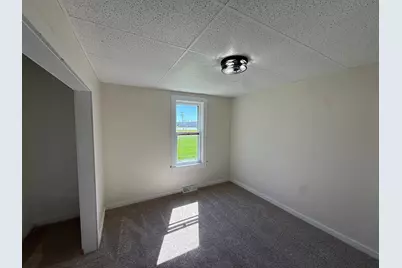 729 E Ripley Street, Litchfield, MN 55355 - Photo 17