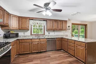 1072 Edgewood Cir, Hudson, WI 54016 - Photo 3