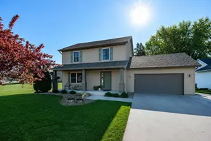 270 Highlands Ave, Zumbrota, MN 55992 - Photo 1
