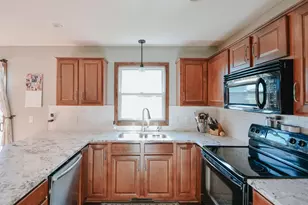 270 Highlands Ave, Zumbrota, MN 55992 - Photo 3