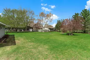 418 N Clayborn Ave, Parkers Prairie, MN 56361 - Photo 9