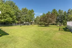 418 N Clayborn Ave, Parkers Prairie, MN 56361 - Photo 9