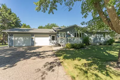 418 N Clayborn Avenue, Parkers Prairie, MN 56361 - Photo 1