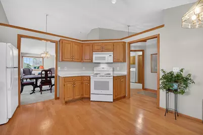 9244 Dunbar Knoll N, Brooklyn Park, MN 55443 - Photo 9