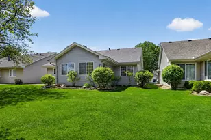 9244 Dunbar Knoll N, Brooklyn Park, MN 55443 - Photo 3