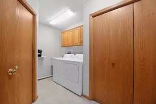 9244 Dunbar Knoll N, Brooklyn Park, MN 55443 - Photo 25