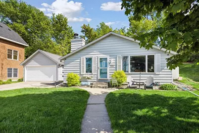 3335 Crystal Bay Road, Wayzata, MN 55391 - Photo 3
