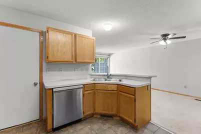 4026 Wilshire Circle #76, Shoreview, MN 55126 - Photo 9