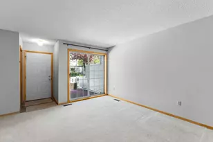 4026 Wilshire Cir, Shoreview, MN 55126 - Photo 3