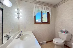 1400 S Cascade St, Fergus Falls, MN 56537 - Photo 17