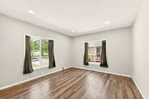 720 10th Ave SE, Rochester, MN 55904 - Photo 5