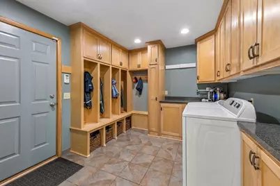 290 Ridgeview Drive E, Wayzata, MN 55391 - Photo 23