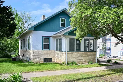 417 W Mill Street, Winona, MN 55987 - Photo 1