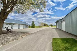 N2095 Twin Bluff Ln, Stockholm, WI 54769 - Photo 103