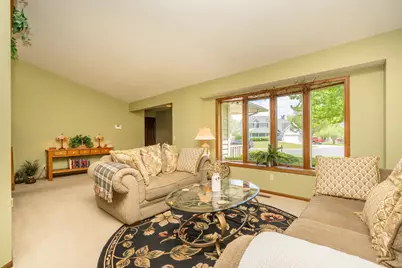 1209 Sunflower Circle S, Shakopee, MN 55379 - Photo 9