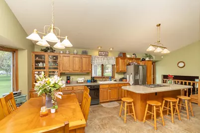 1209 Sunflower Circle S, Shakopee, MN 55379 - Photo 13