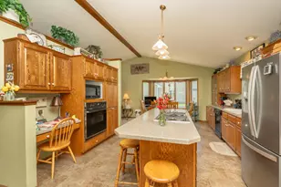 1209 Sunflower Circle S, Shakopee, MN 55379 - Photo 11