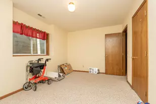 1209 Sunflower Circle S, Shakopee, MN 55379 - Photo 35