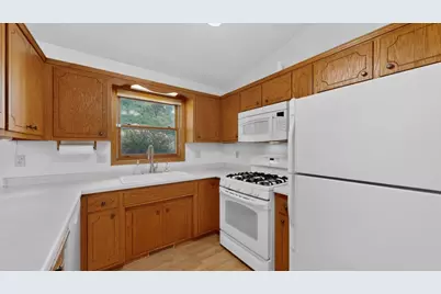 4332 Valley Drive NW, Rochester, MN 55901 - Photo 9