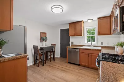 398 Banfil Street, Saint Paul, MN 55102 - Photo 5