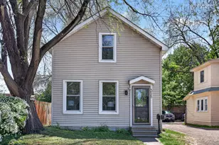 398 Banfil St, Saint Paul, MN 55102 - Photo 1